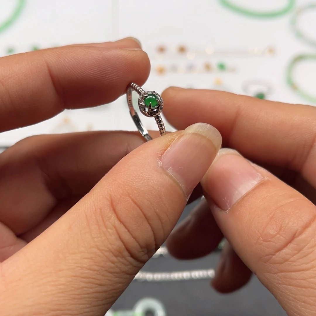 翡翠银S925镶嵌戒指福利