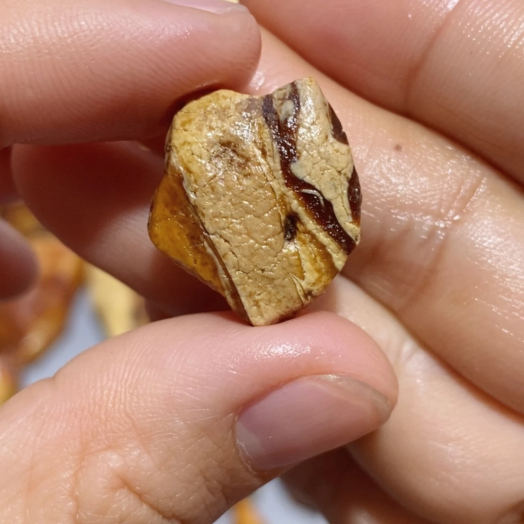 定制琥珀蜜蜡原石