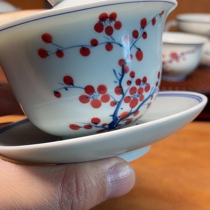 160毫升手绘红梅盖碗