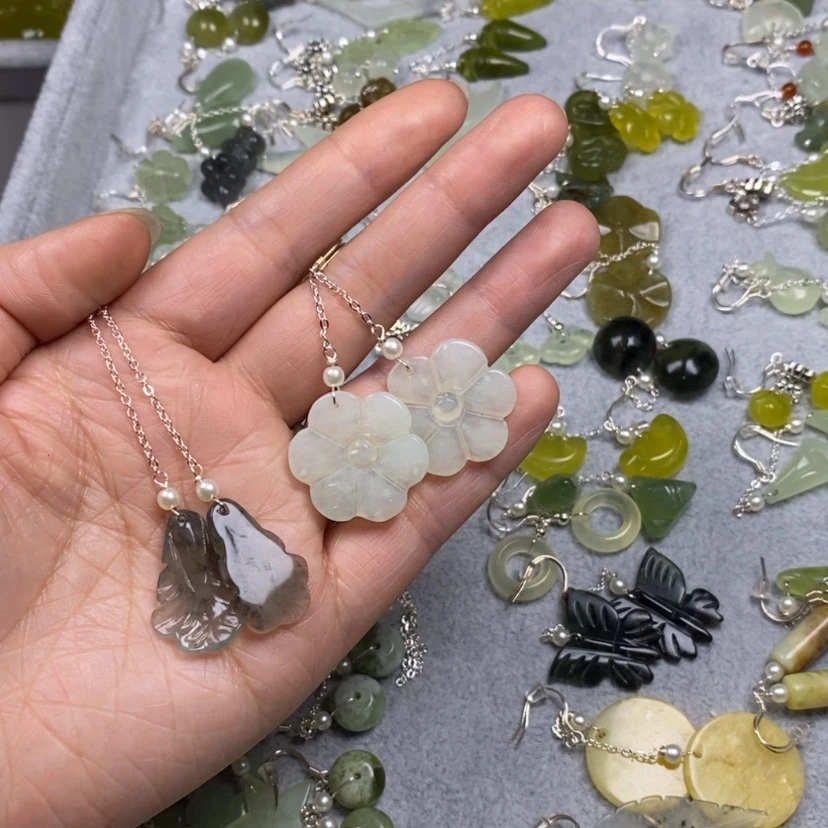 【闪购商品】蛇纹石玉挂件耳饰耳环项链未镶嵌风****花