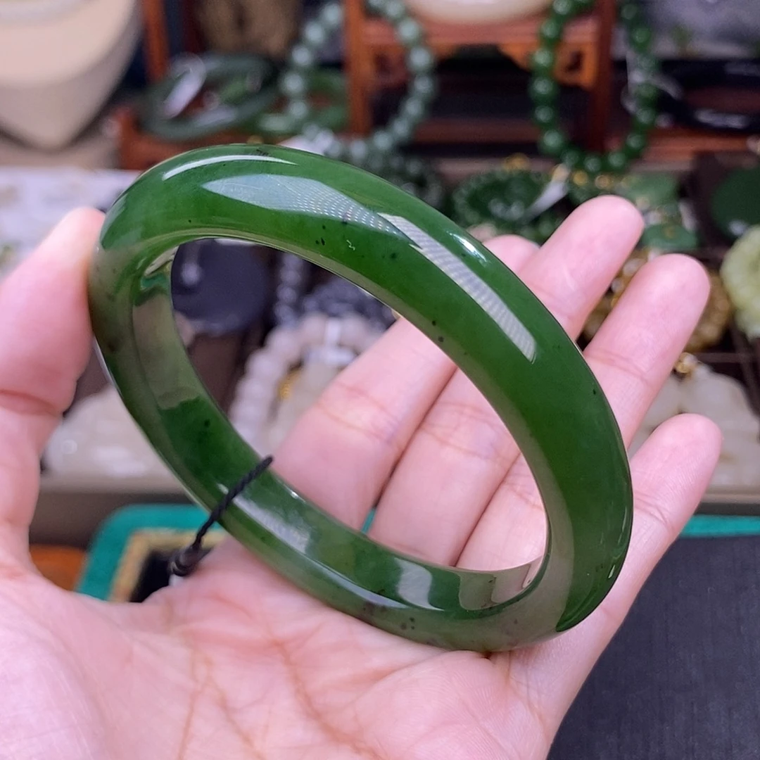和田玉59.9 碧玉阳绿脂膏级清货价手镯老料未镶嵌
