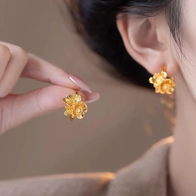 铜合金耳饰 气质高级感金色立体花朵耳环女时尚高端大气耳钉耳饰