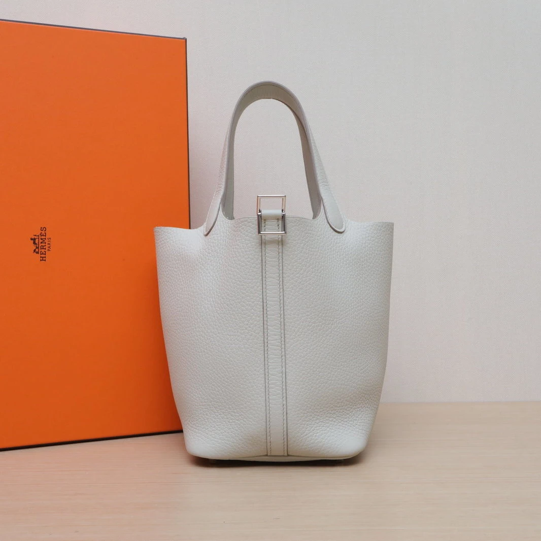 未使用 Hermes/爱马仕 攀攀 菜篮子18 冰川白 TC皮 W刻 银扣