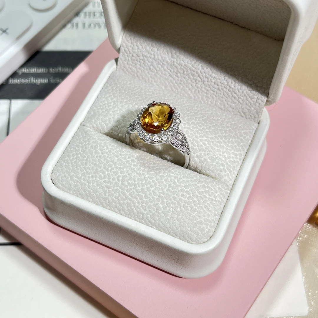 天然纯净体巴西黄水晶戒指JZ004