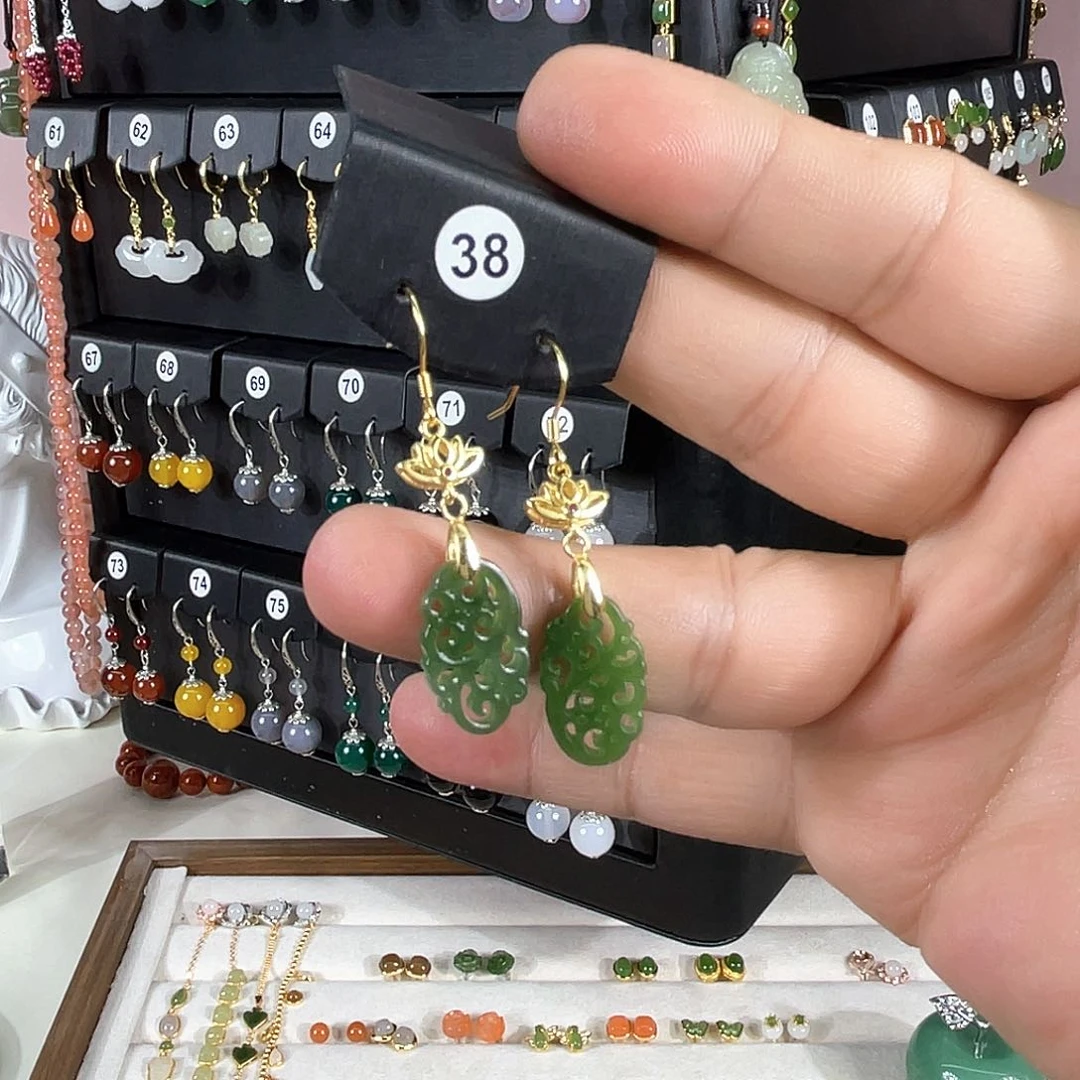 小***忙和田玉银S925镶嵌耳饰