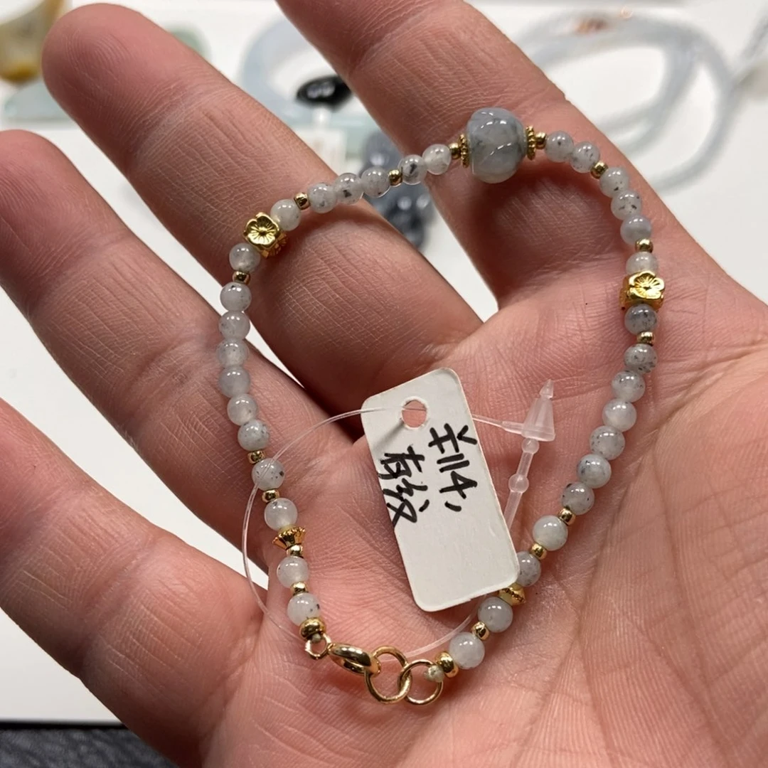翡翠戒指未镶嵌翡翠