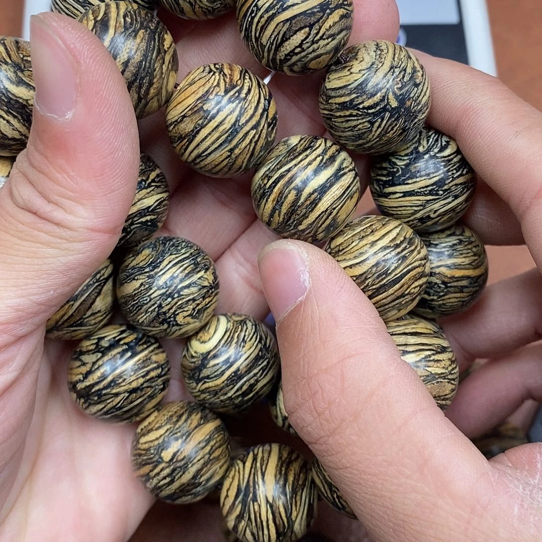 沉香香囊沉香虫漏