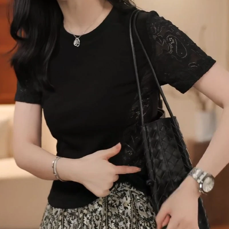 【轻语】2025年夏季新款镂空蕾丝拼接短袖T恤女高级感气质上衣3133
