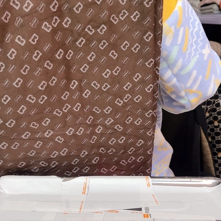 咖啡色巴博丽山羊绒一米