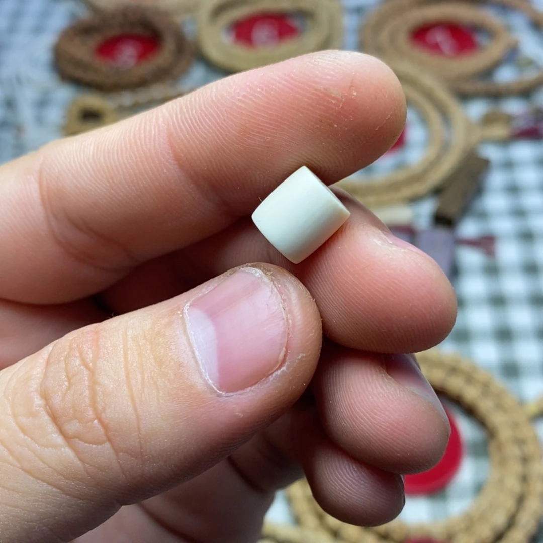 柏香籽/百香籽吊坠8.8*9.2左右