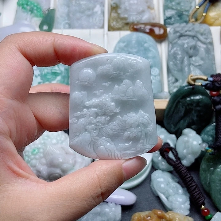 翡翠未镶嵌颈饰翡翠