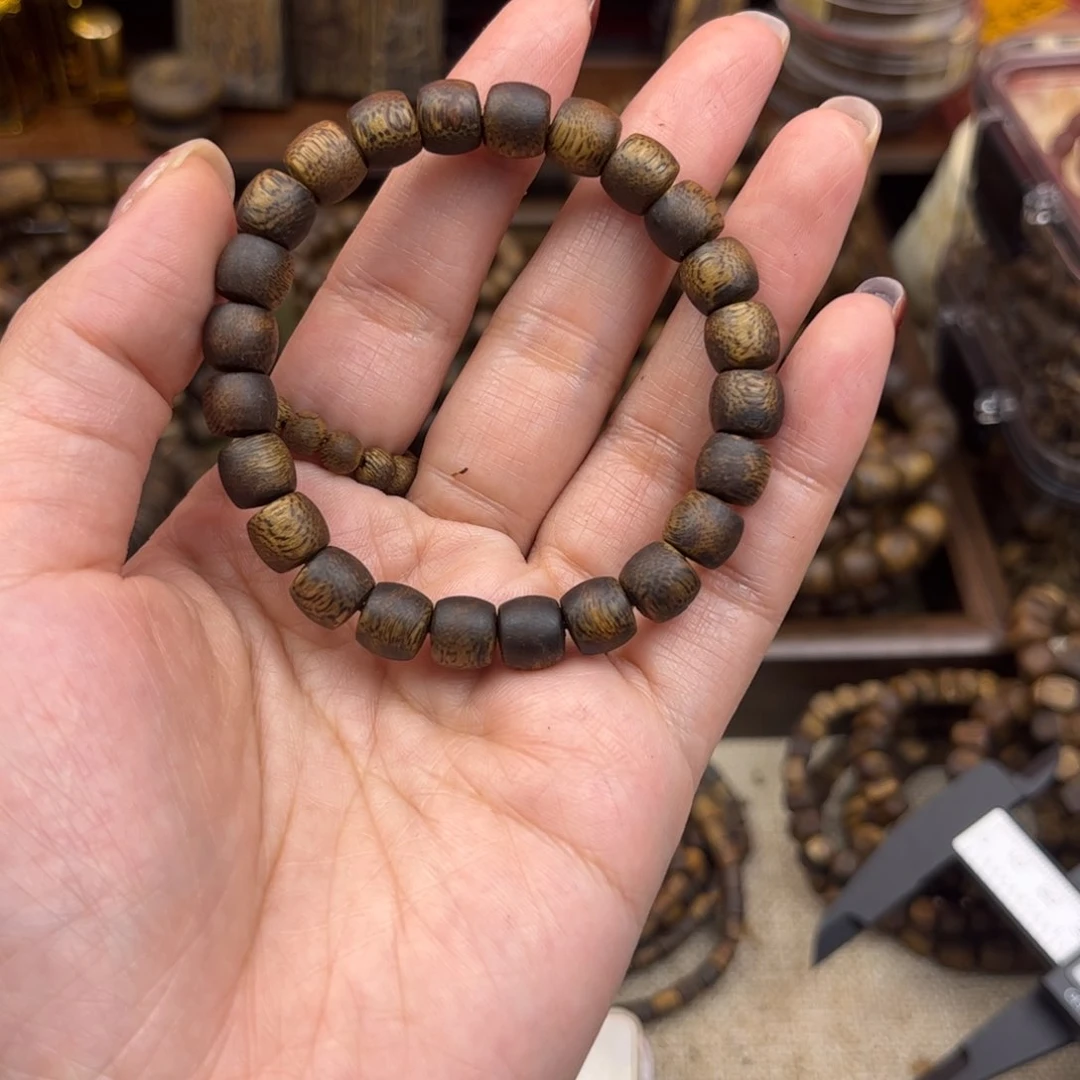 沉香碎屑奇楠0.8鼓珠6克