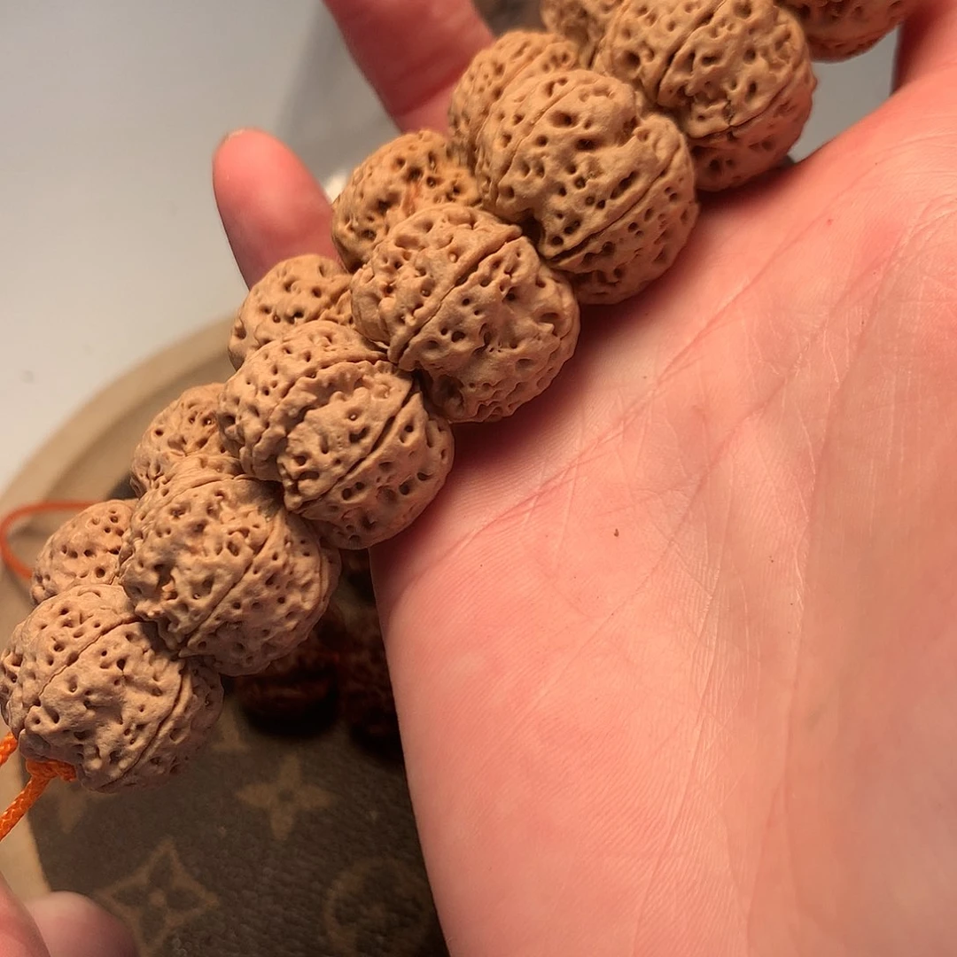 金刚菩提手串。****124梁六瓣超头