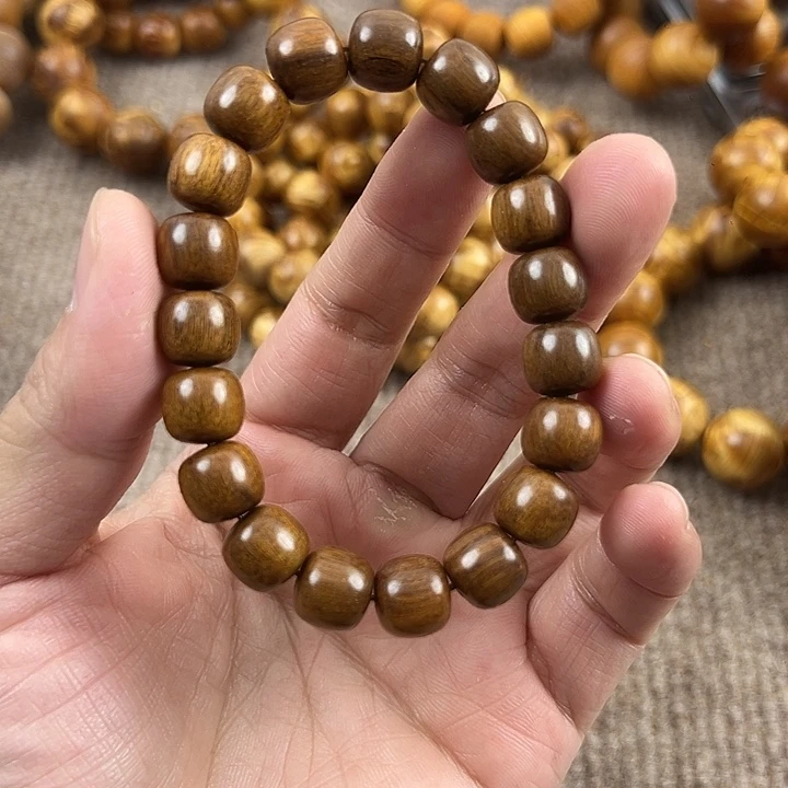 木巴布亚1.1贡木。。。。。。