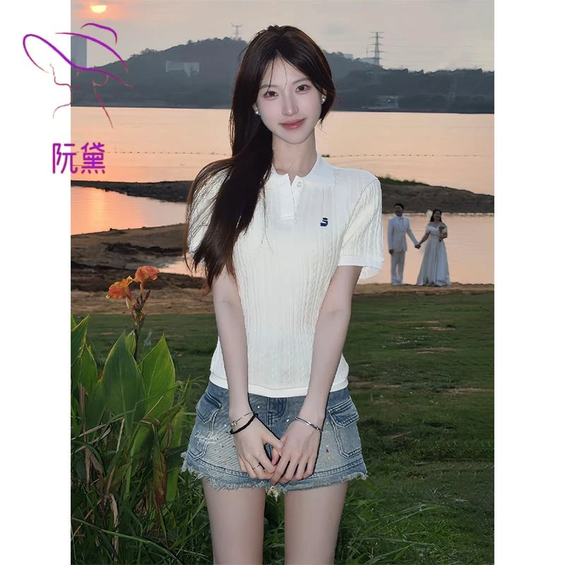 阮黛学院风针织衫女夏季新款刺绣修身显瘦辣妹polo领短袖正肩上衣