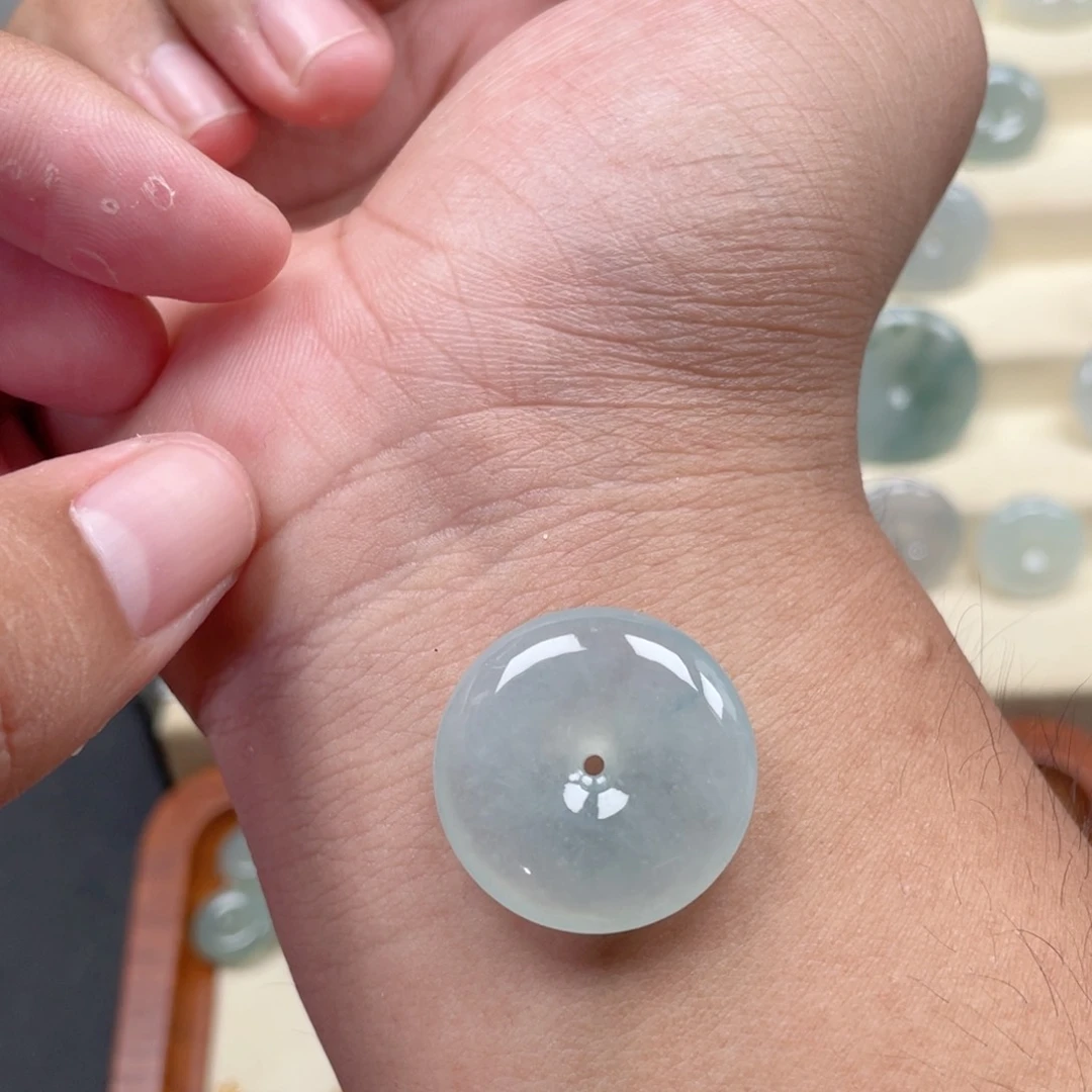 翡翠未镶嵌颈饰24.1/6.0