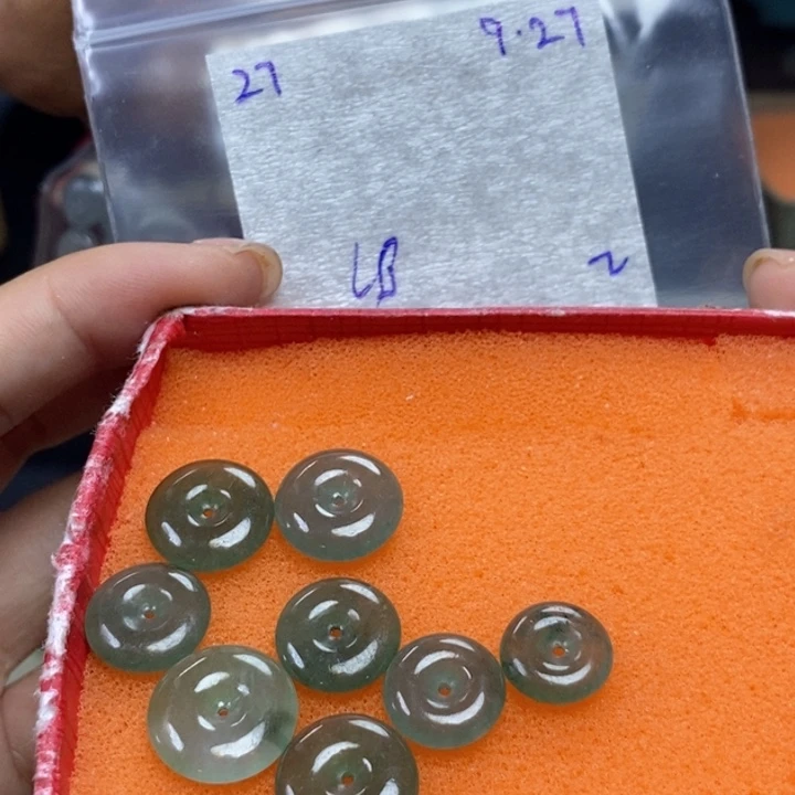 定制翡翠未镶嵌不退