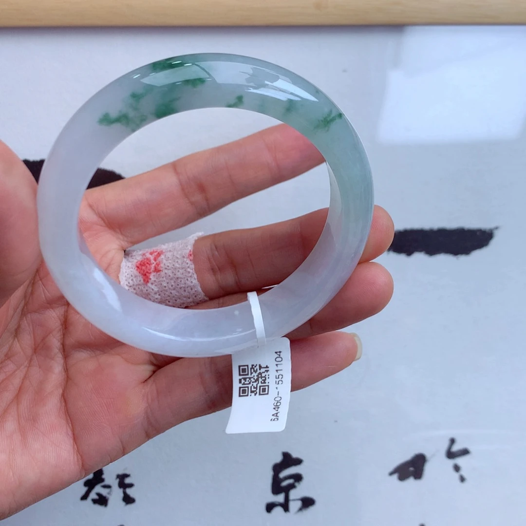 翡翠手镯未镶嵌缅甸翡翠