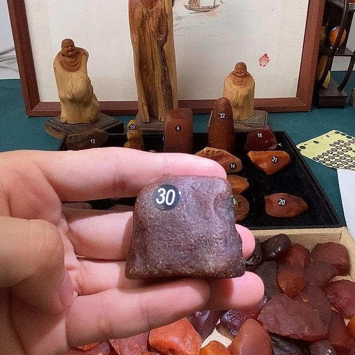 裸石琥珀未镶嵌蜜蜡