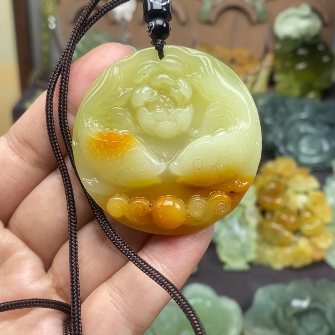未镶嵌蛇纹石玉吊坠(赠链)
