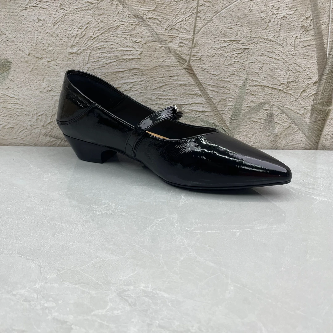 单鞋女 (牛皮)99004 (孤品) c/d区36/ 38码