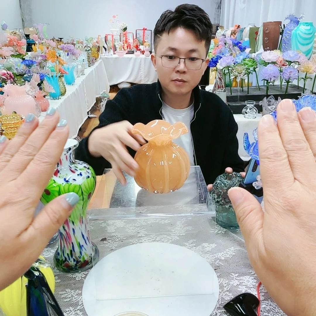 福利不退不退琉璃摆件