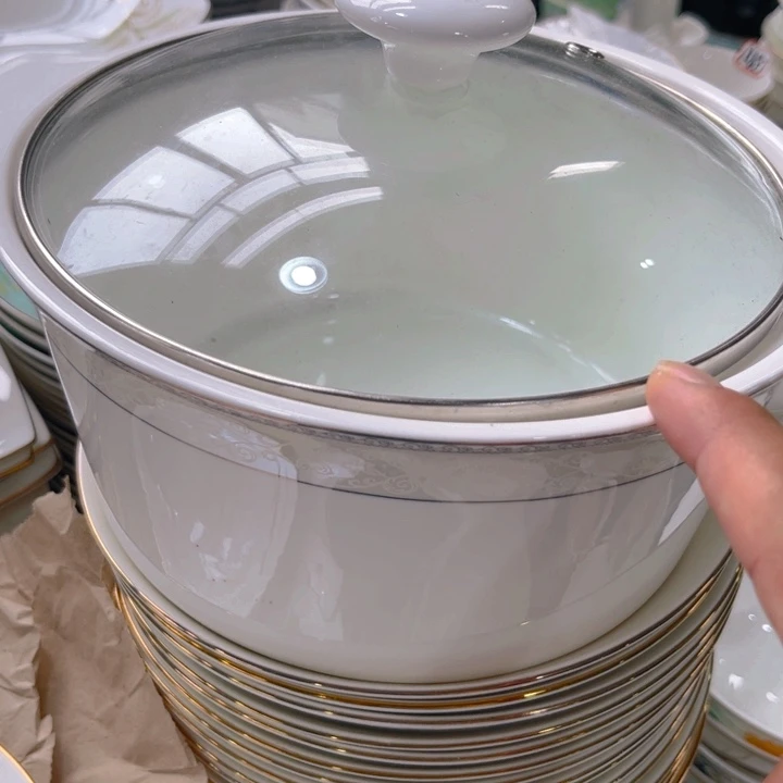 瓷片小资汤锅一个微瑕