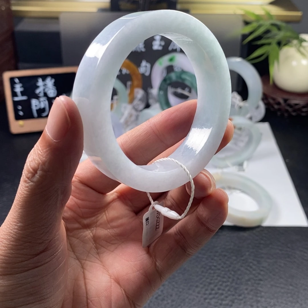 未镶嵌手镯定制翡翠小***.