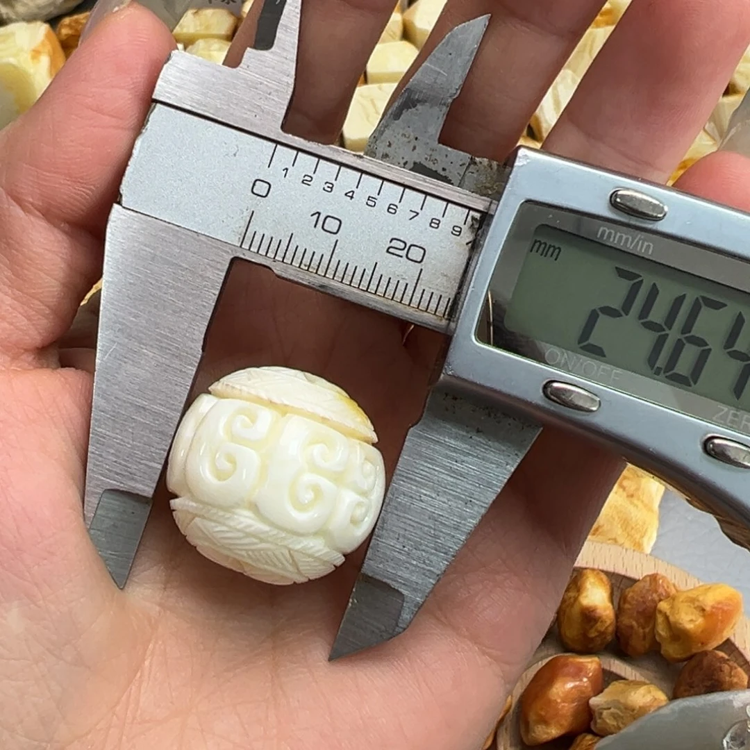 定制琥珀未镶嵌蜜蜡