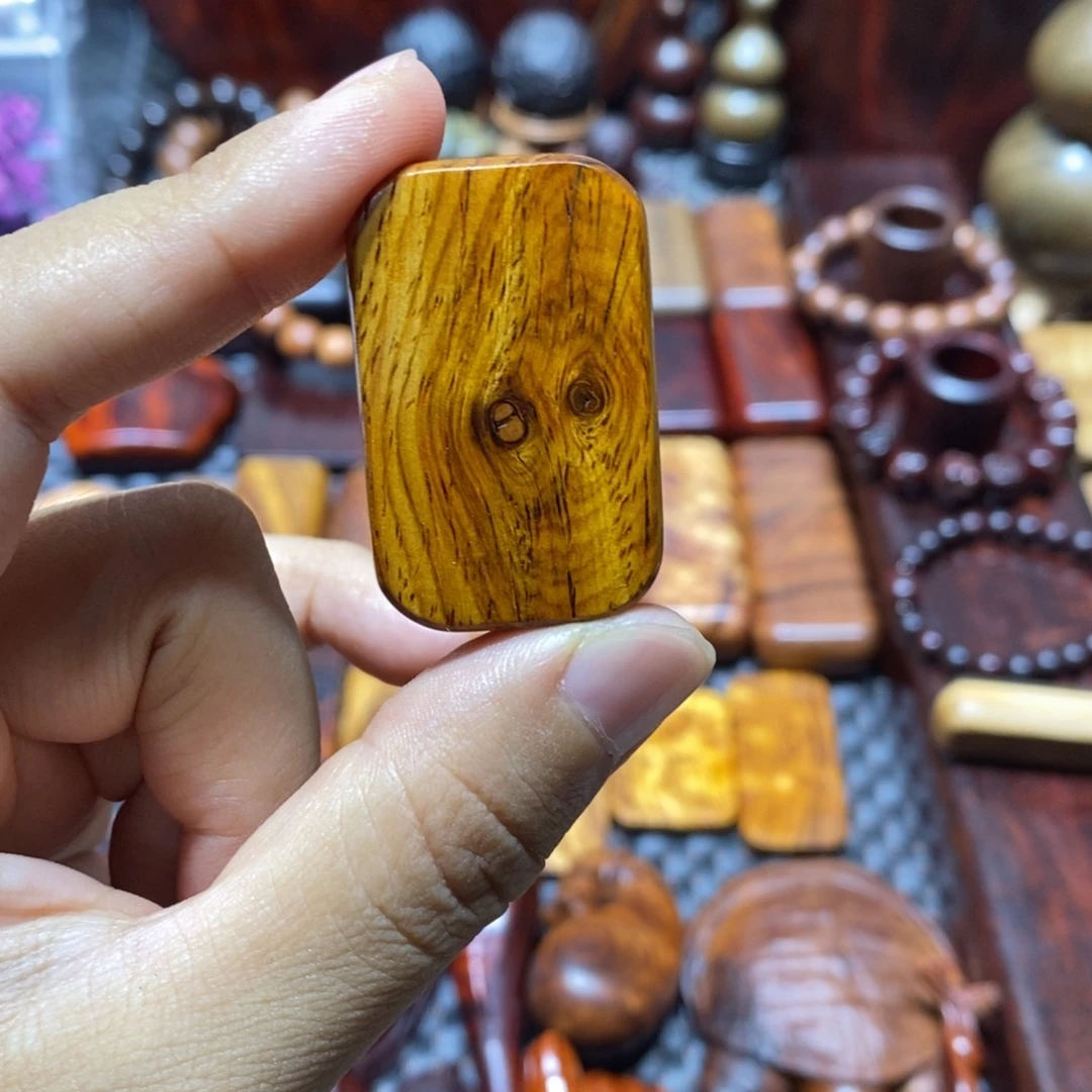 加***拍黄花梨/降香黄檀瑕疵