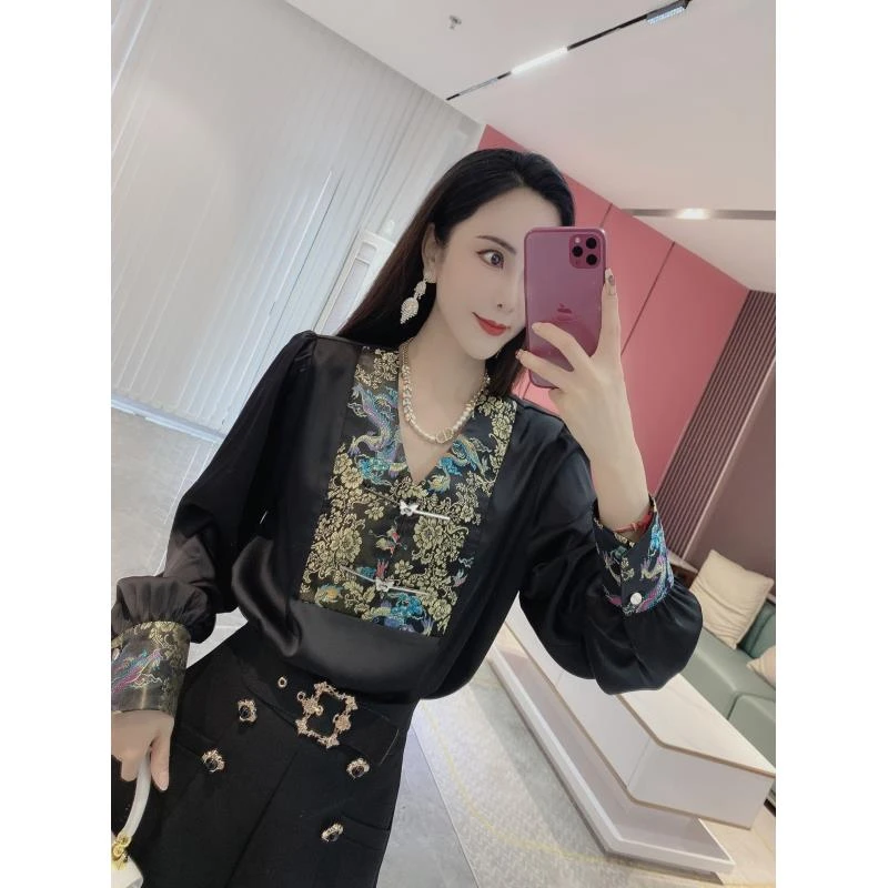 国风刺绣V领衬衫1419