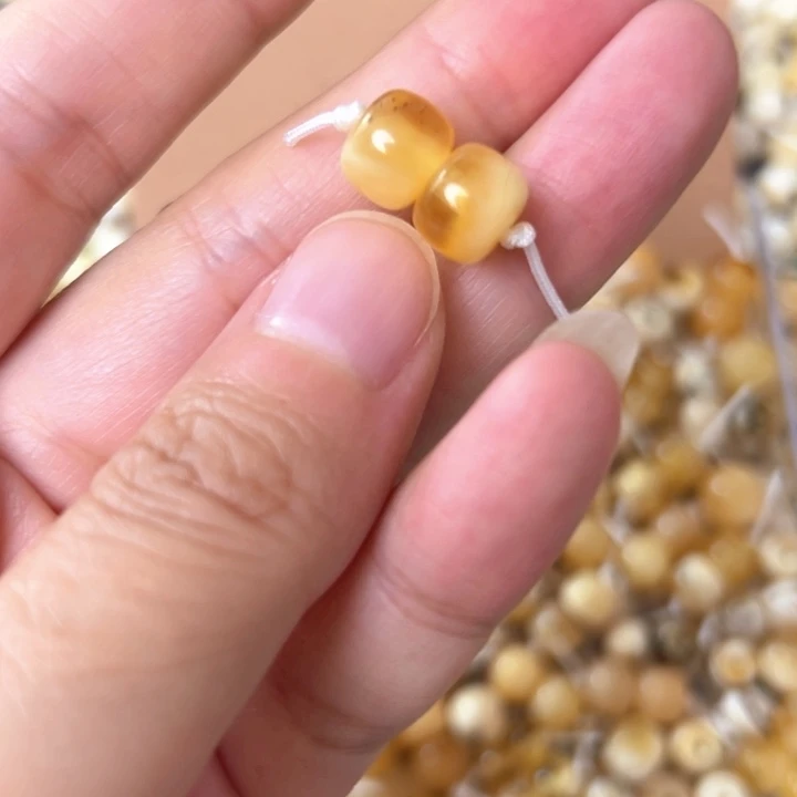 蜜蜡未镶嵌裸石8.6mm一对