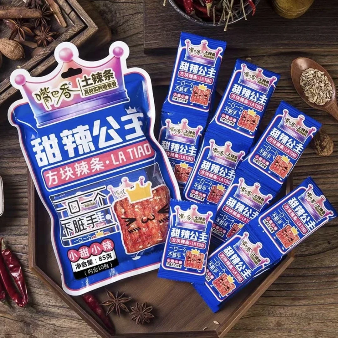 【新·疆小馋】嘴巴香方块辣条152g/方块辣条/亲嘴片/椰子味136g*2袋