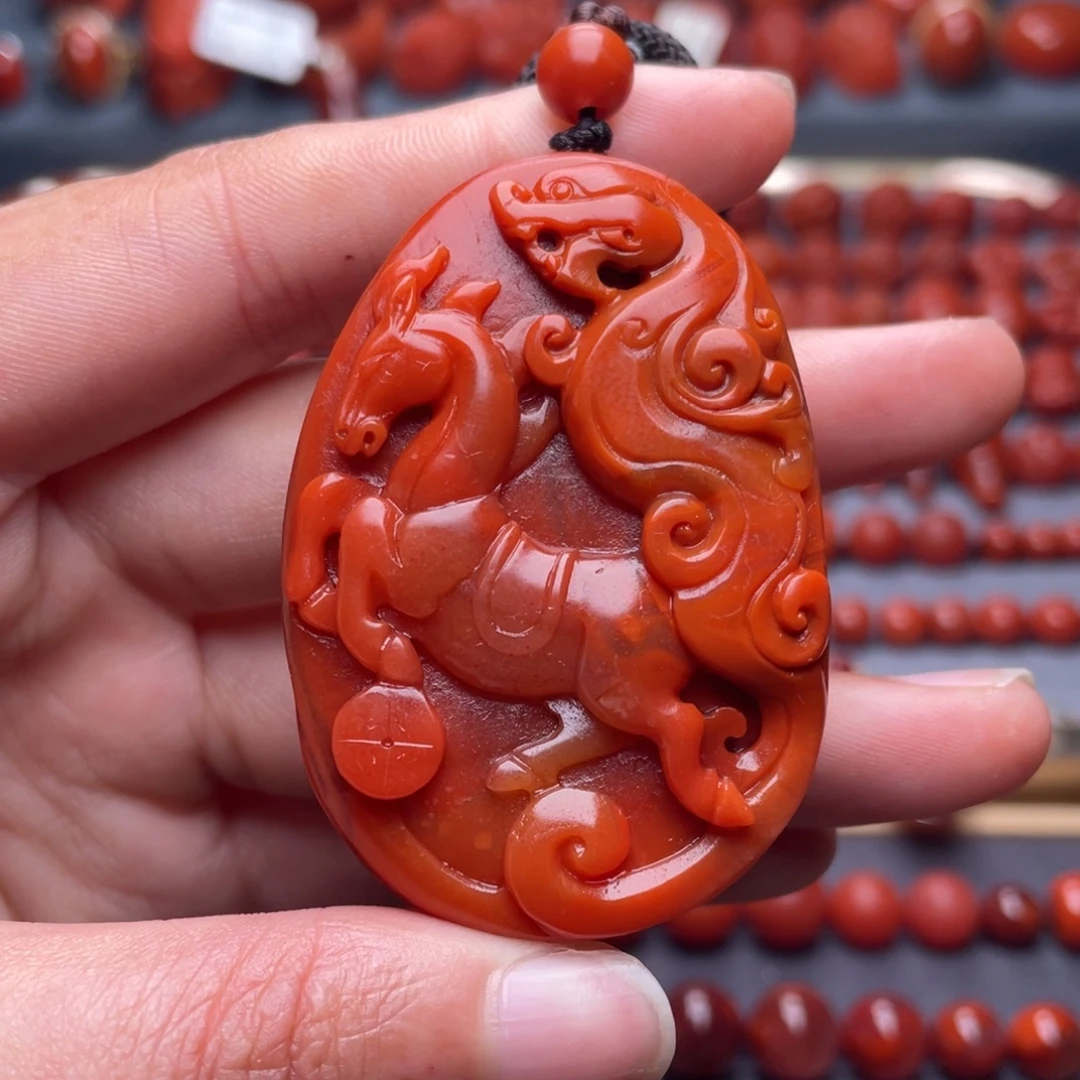 南红玛瑙未镶嵌其他W56*37*16瓦西柿子红龙马精神吊坠微瑕