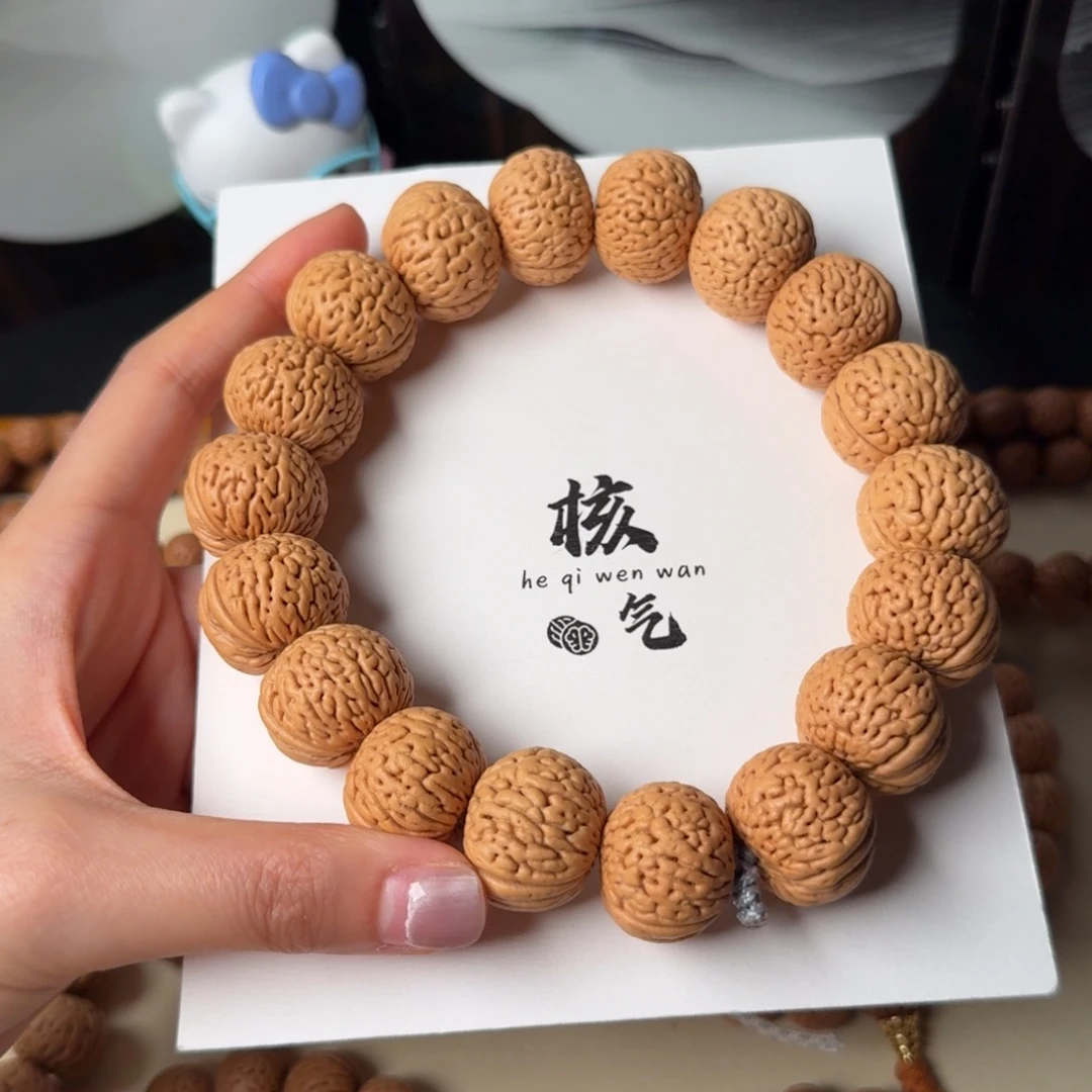 桥***哥白月光矮桩大肚子