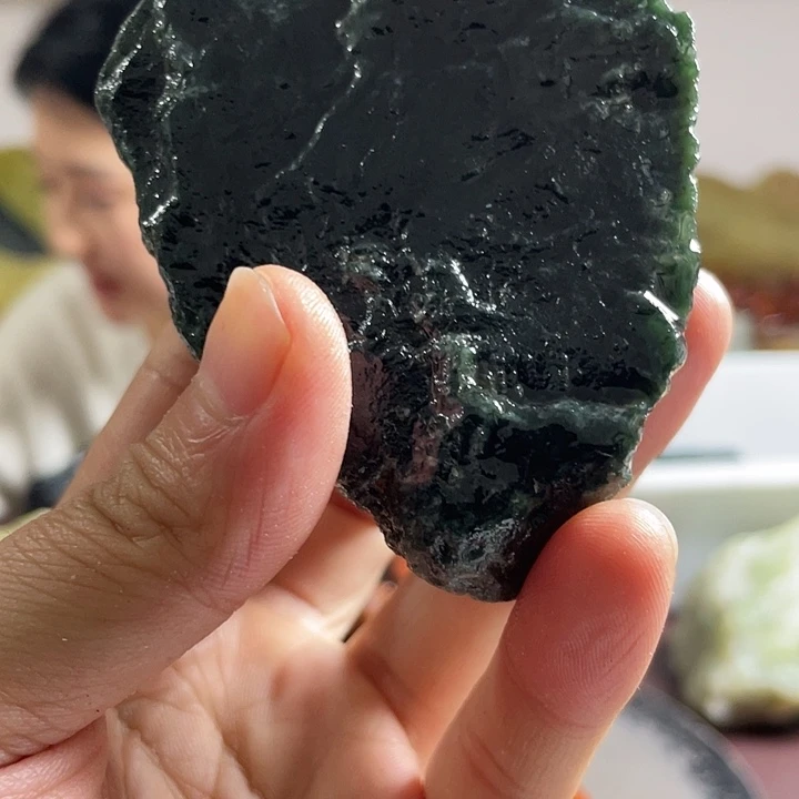 田***农蛇纹石玉未镶嵌纯天然岫玉