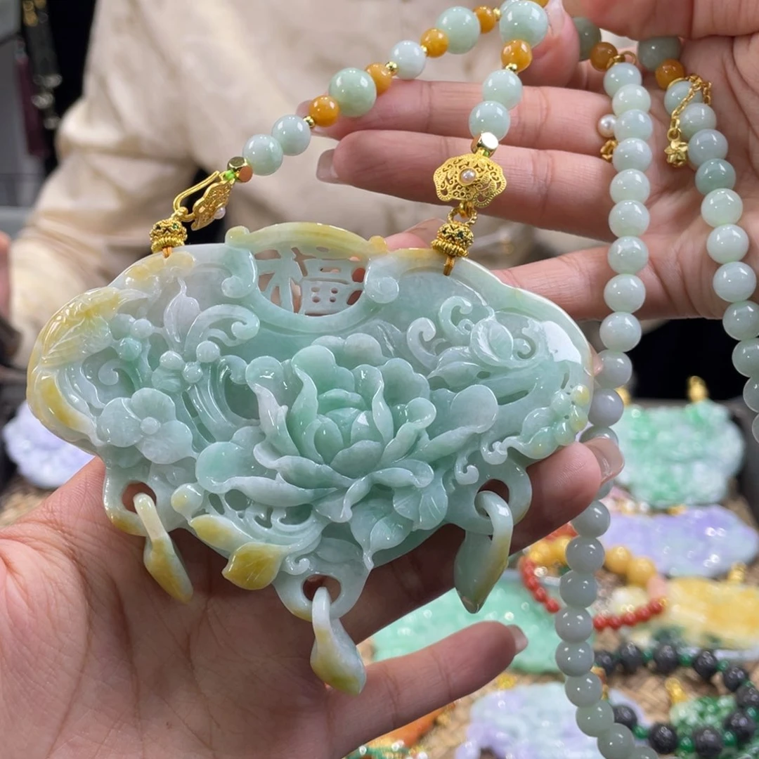 翡翠颈饰未镶嵌代编织