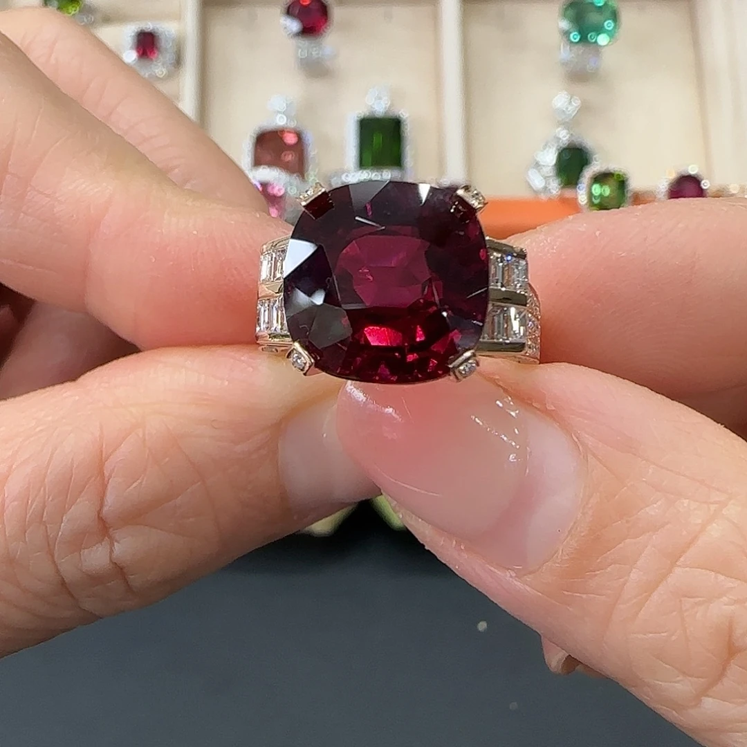 戒指碧玺18K金镶嵌9.4ct