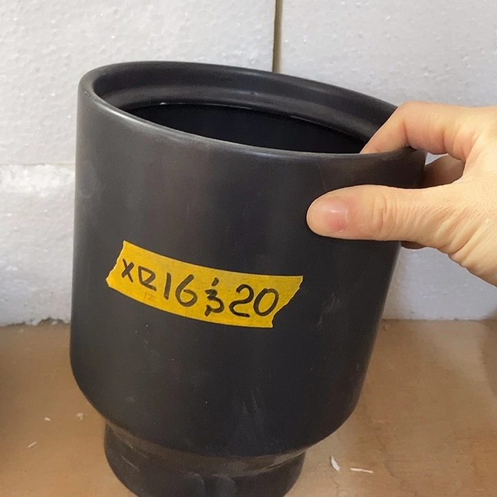 陶盆有孔 瑕疵针孔漏釉介意勿拍外口 16外高20