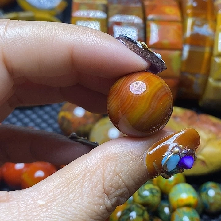 用***5玛瑙/玉髓未镶嵌颈饰