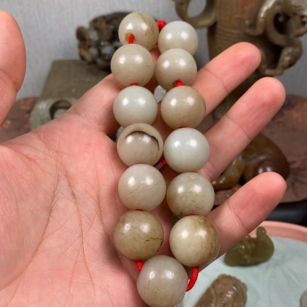 远***！非常精美得脖挂件