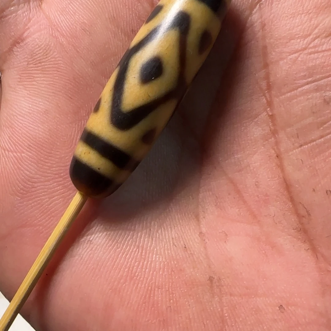 西藏回流老料天珠
