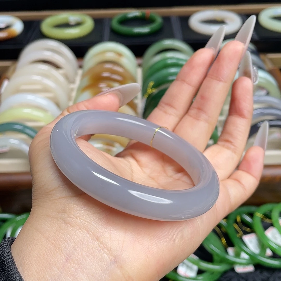 和田玉未镶嵌手镯56