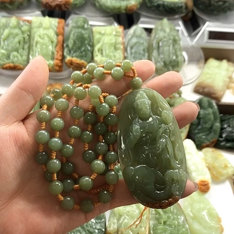 未镶嵌和田玉挂件