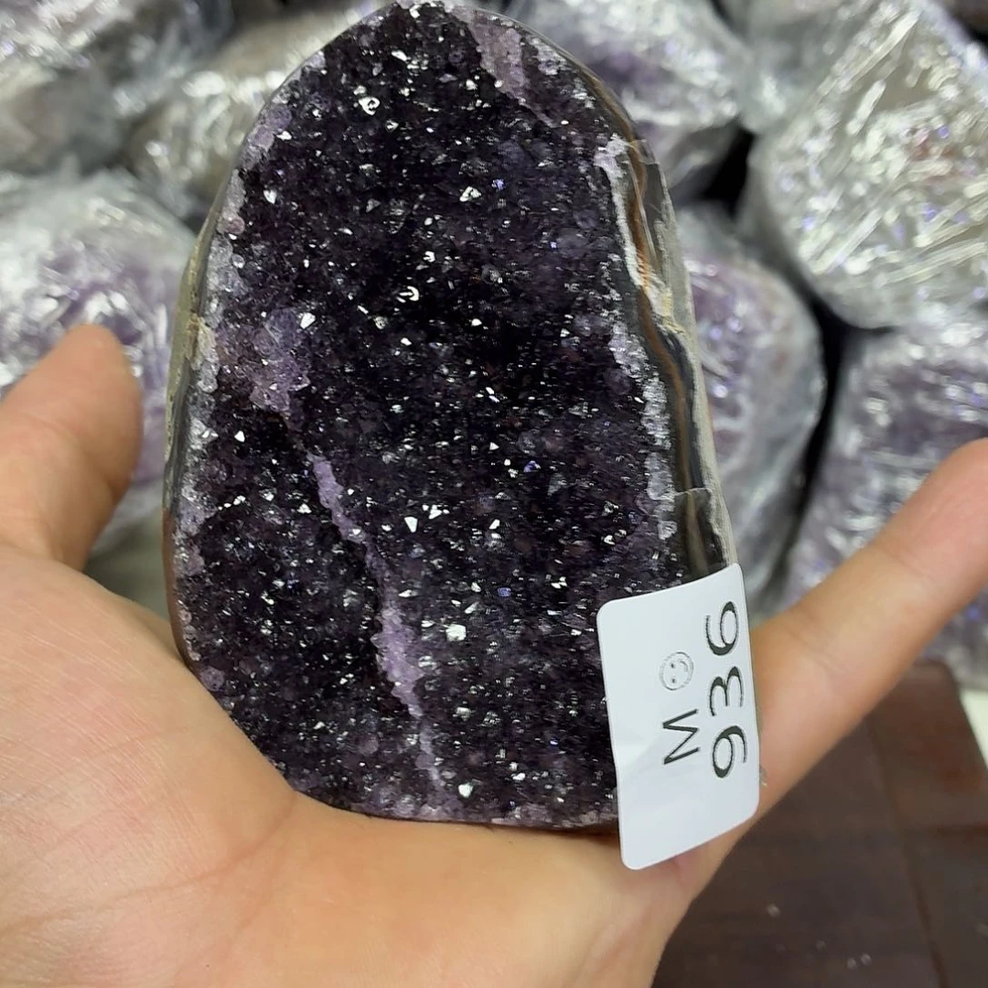 未镶嵌水晶大型摆件（非配饰）