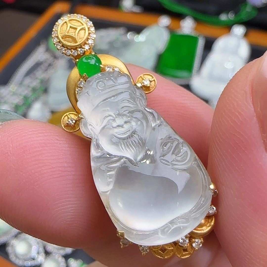 颈饰18K金镶嵌翡翠天然翡翠