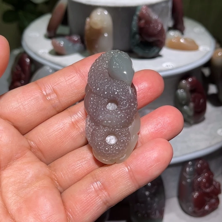 ᰔ****玛瑙/玉髓颈饰未镶嵌