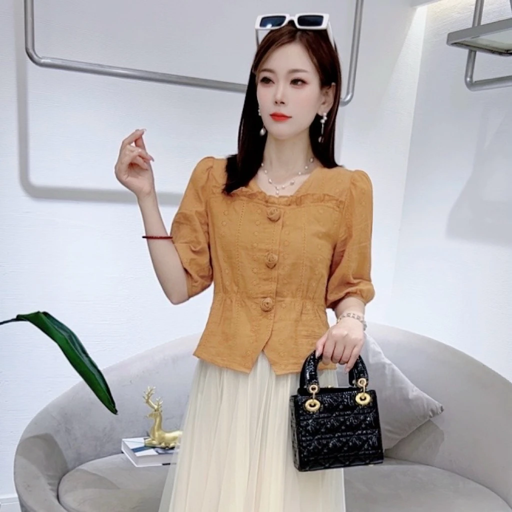 A8683秋新款中袖衬衫女别致V领小衫法式百搭减龄上衣