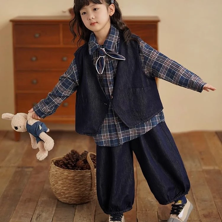 儿童春秋装三件套2025新款洋气男女童韩版格子衬衫牛仔马甲灯笼裤