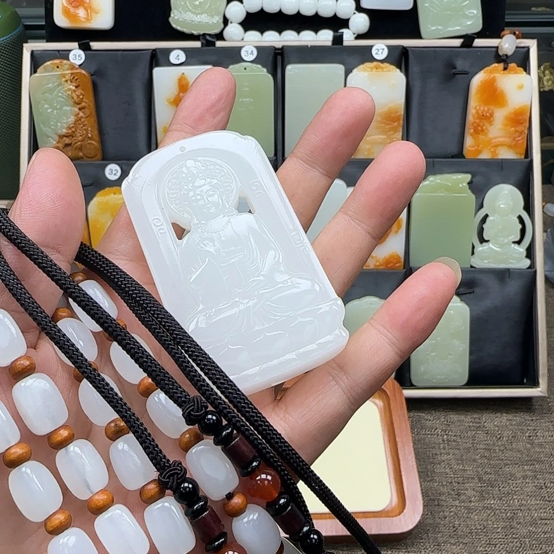 日***潭昆仑山料一物一拍双面观音